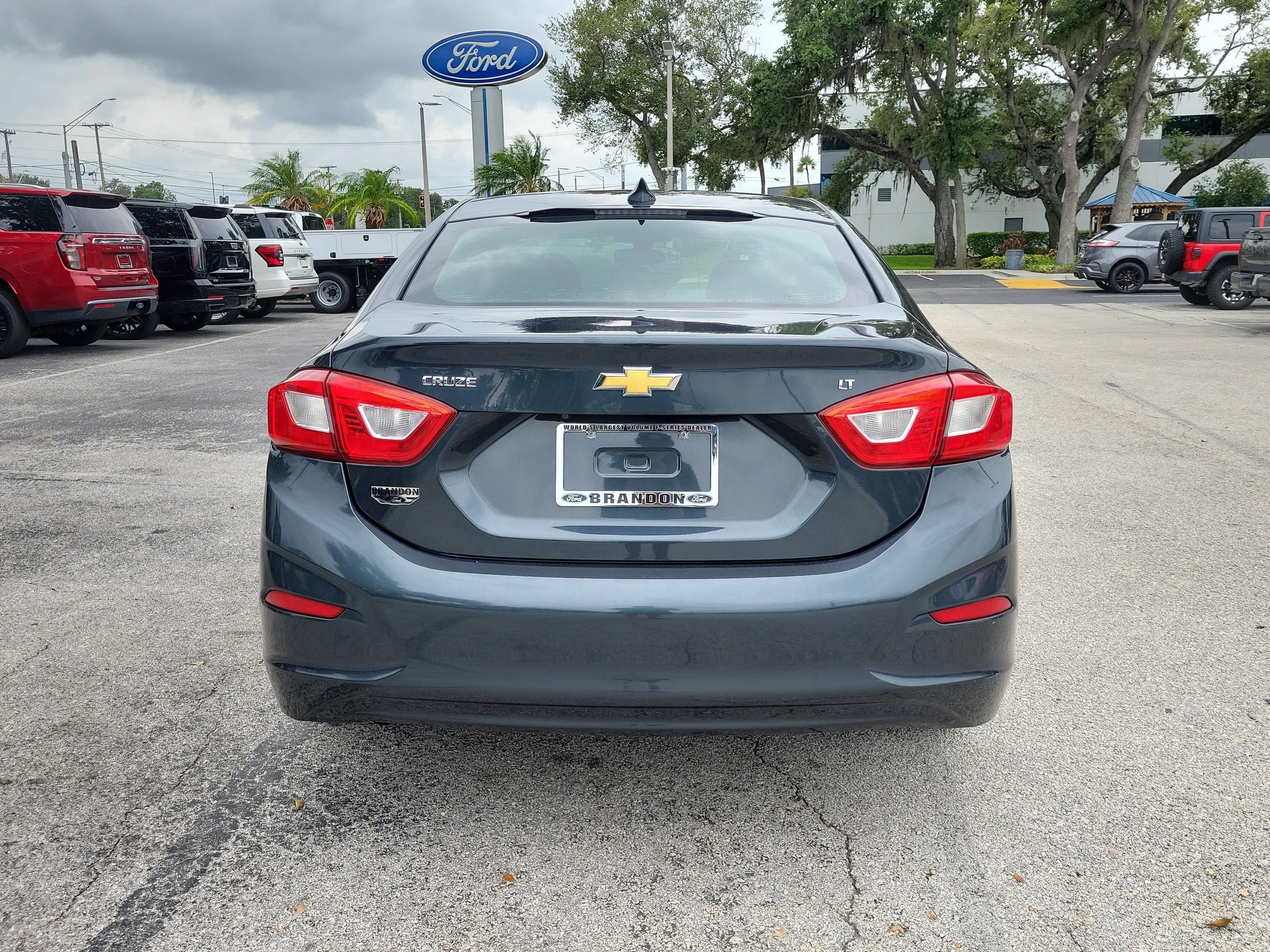 Used 2018 Chevrolet Cruze LT FWD image 8