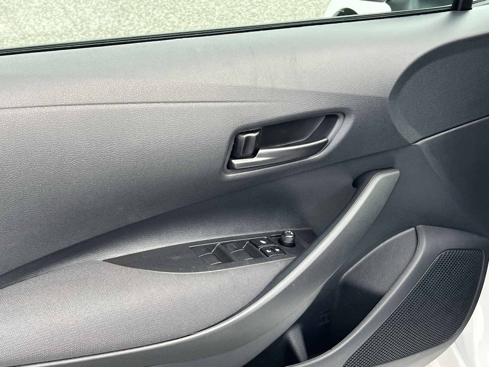 New 2026 Toyota Corolla LE FWD image 10