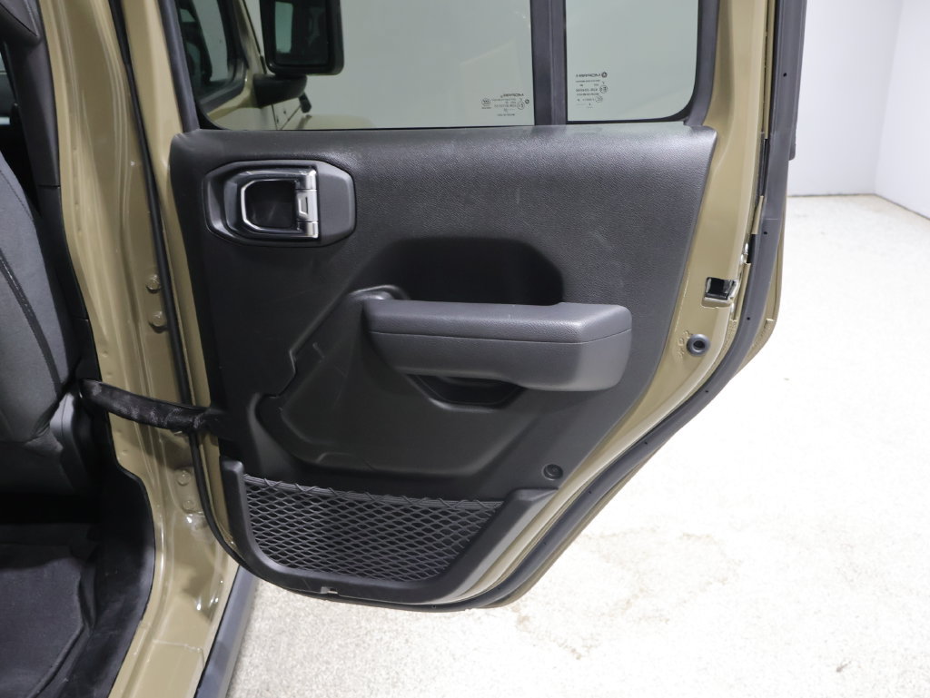 Used 2025 Jeep Gladiator Sport AWD/4WD image 20