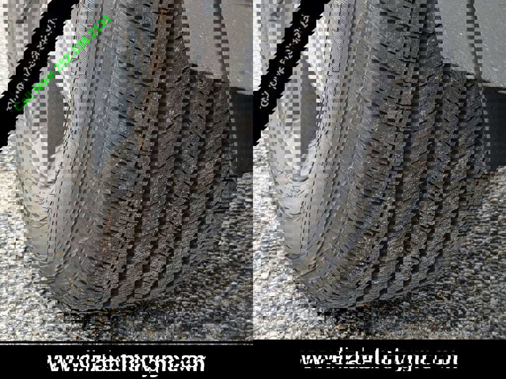 Used 2023 Volkswagen Tiguan SE image 14