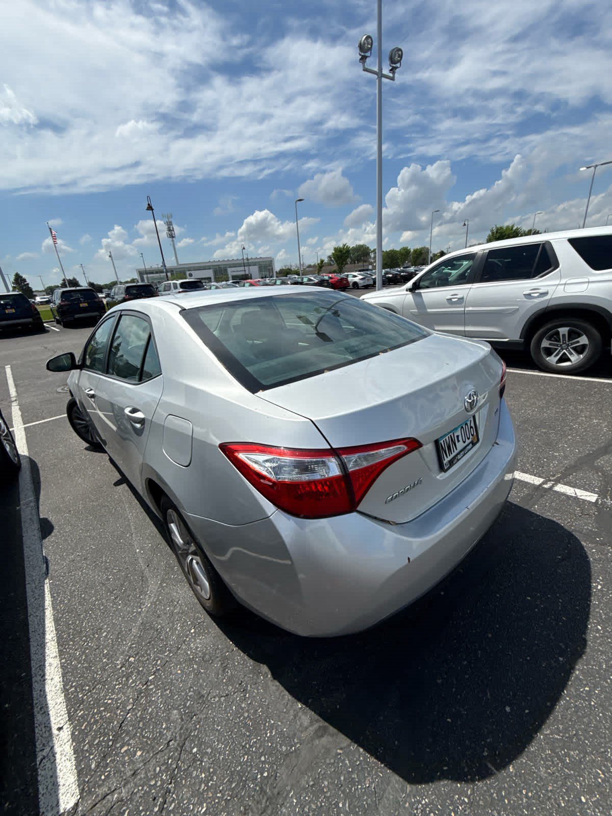 Used 2015 Toyota Corolla LE FWD image 8