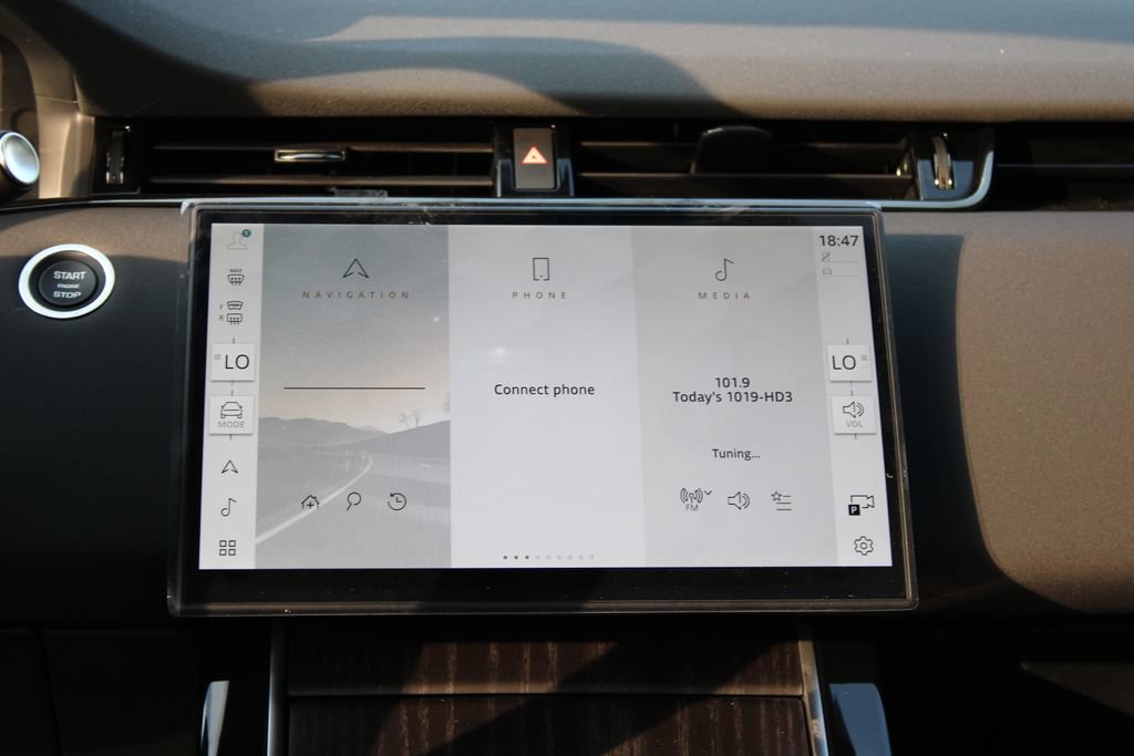 New 2026 Land Rover Range Rover Evoque S AWD/4WD image 9