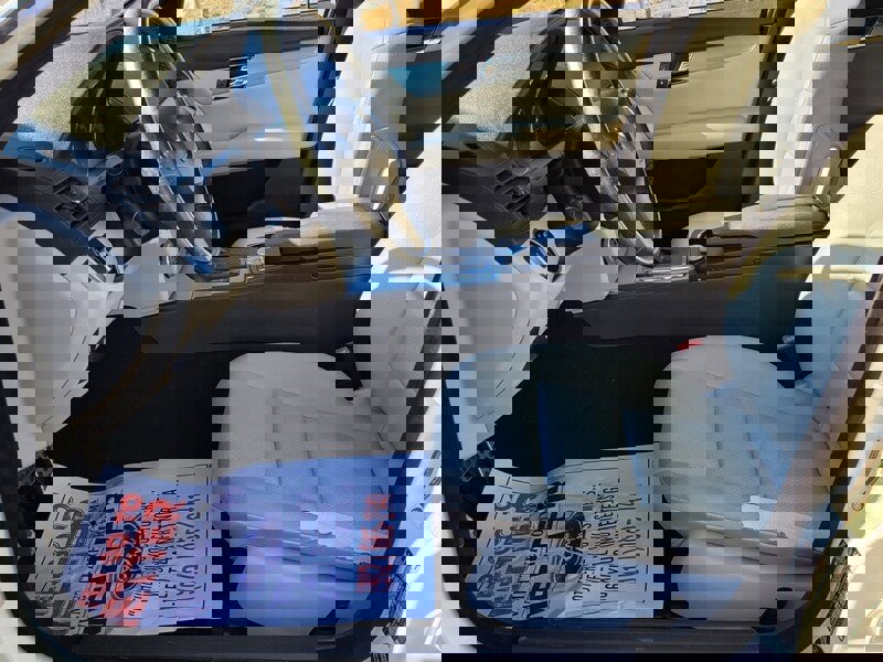 Used 2011 Mercedes-Benz C 300 Sedan image 4