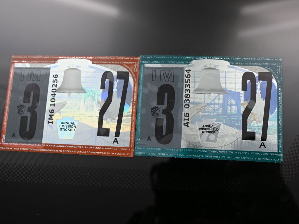 Used 2024 Jeep Compass Sport image 9