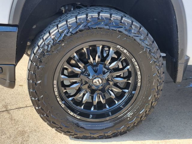 Used 2022 Chevrolet Silverado 2500 Custom w/ Custom Value Package AWD/4WD image 17