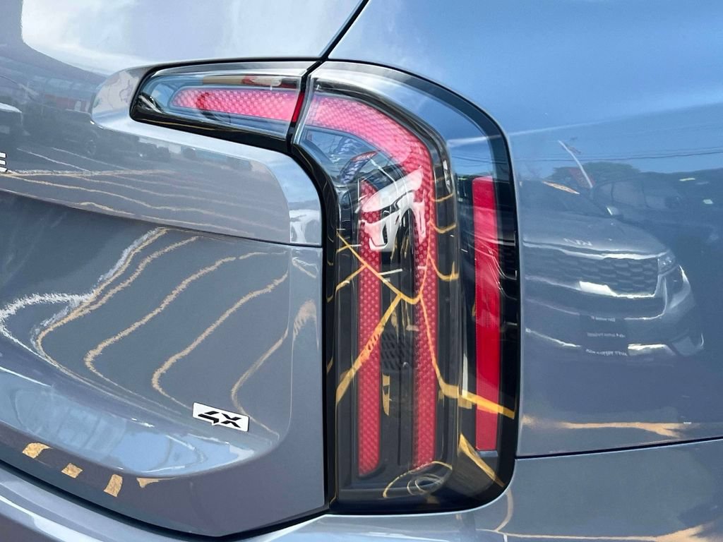 Certified 2024 Kia Telluride EX w/ EX Captain's Chair Package AWD/4WD image 10
