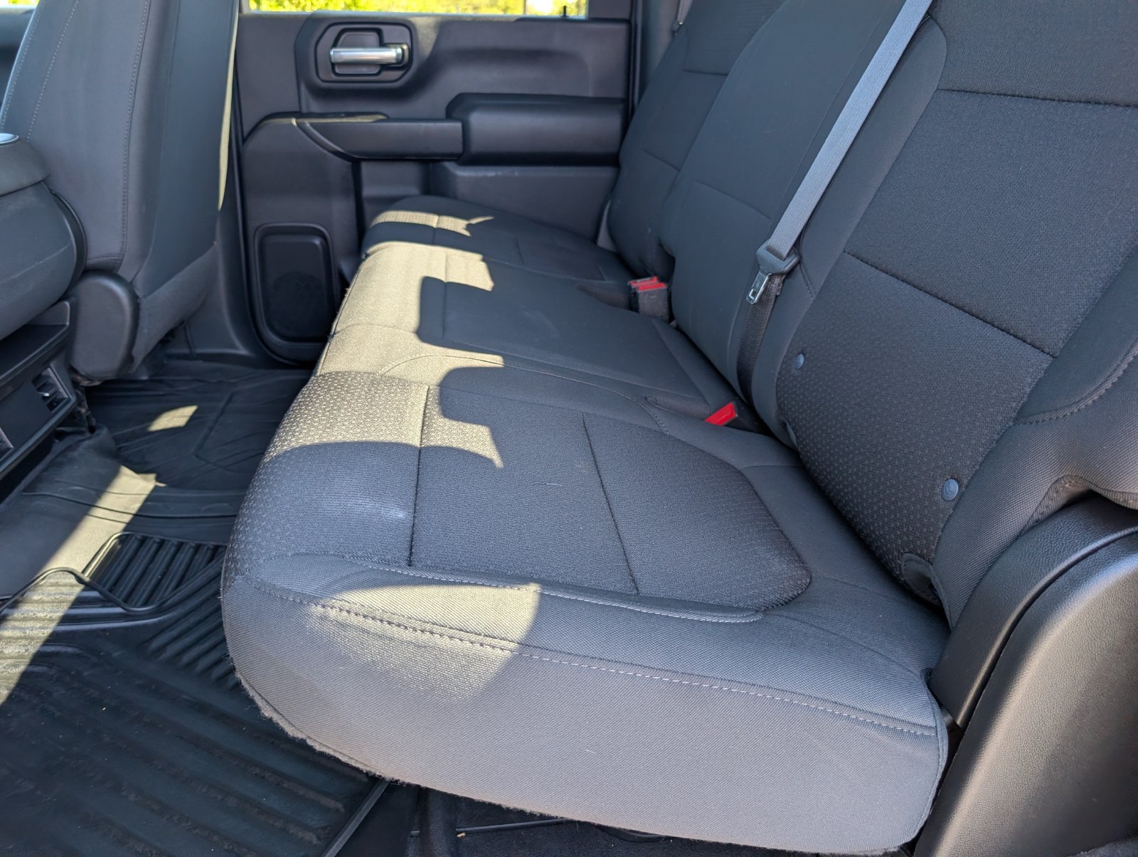 Used 2022 Chevrolet Silverado 2500 Custom w/ Custom Value Package AWD/4WD image 17