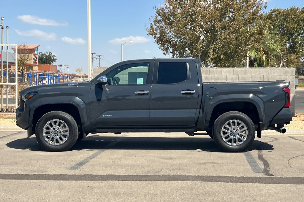 Certified 2025 Toyota Tacoma Limited AWD/4WD image 9