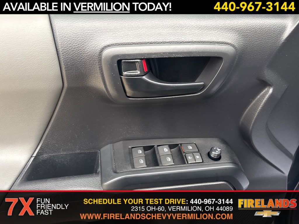 Used 2022 Toyota Tacoma SR image 10