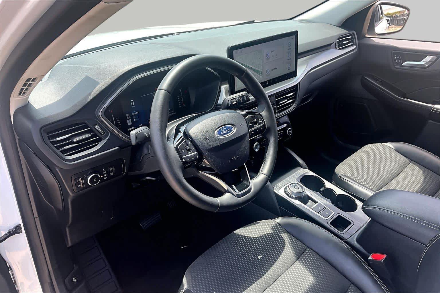 Used 2023 Ford Escape SE FWD image 18