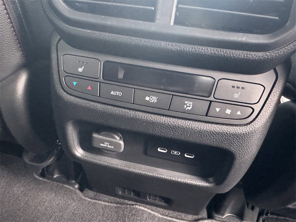 Used 2024 Honda Ridgeline Black Edition image 22