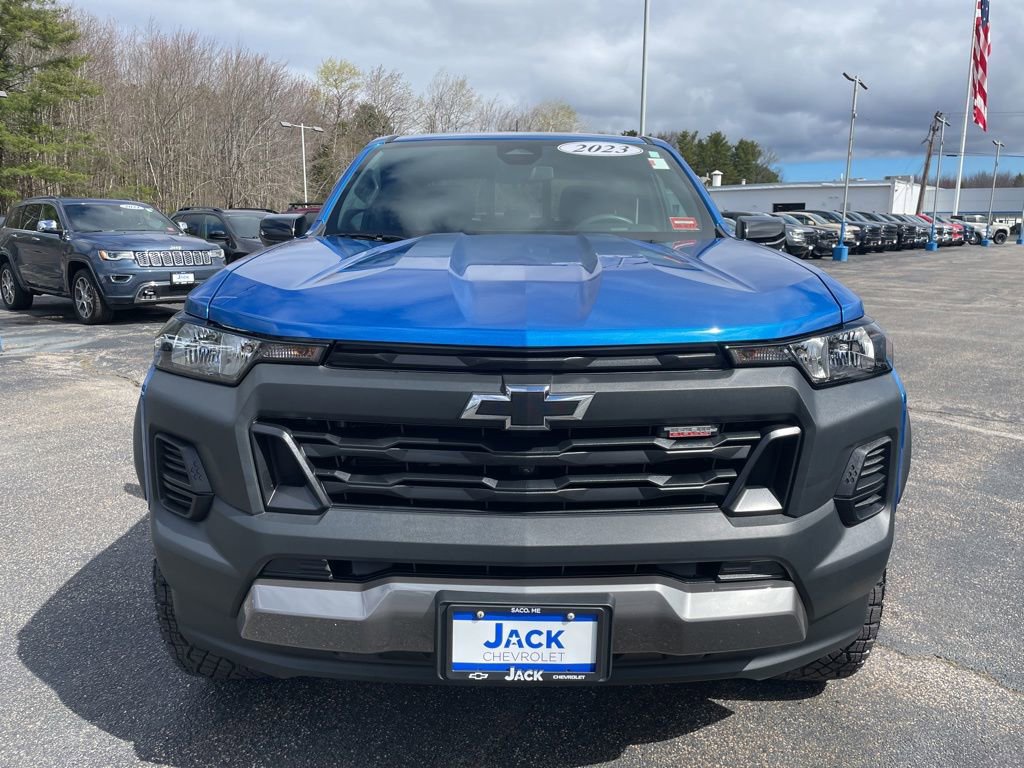 Used 2023 Chevrolet Colorado Trail Boss w/ Technology Package AWD/4WD image 2
