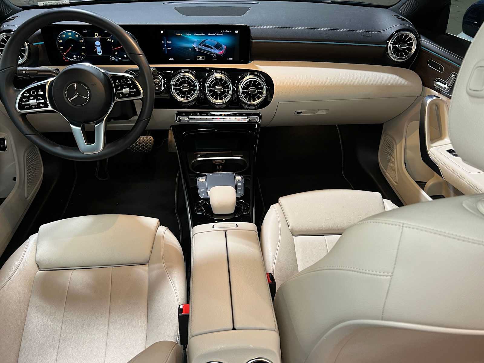 Certified 2022 Mercedes-Benz CLA 250 4MATIC image 37