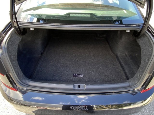 Used 2020 Volkswagen Passat 2.0T R-Line image 9