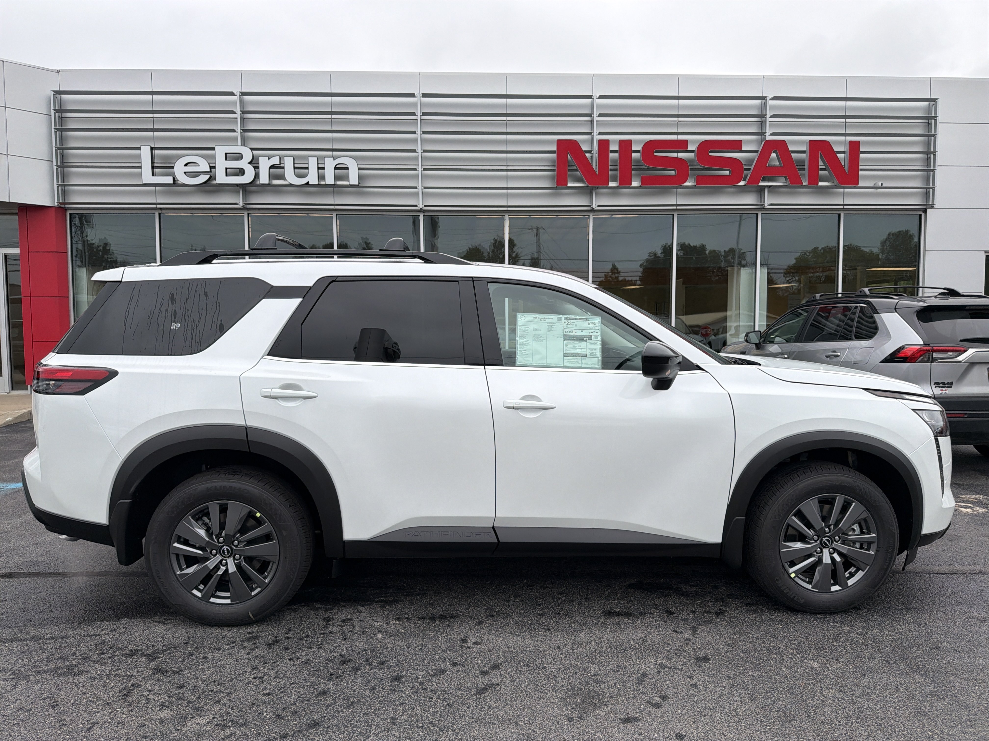 New 2026 Nissan Pathfinder SV w/ Cargo Package