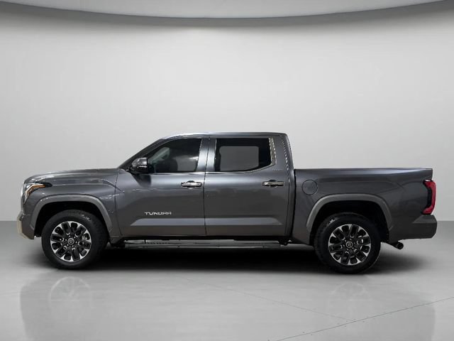 Used 2024 Toyota Tundra Limited AWD/4WD image 7