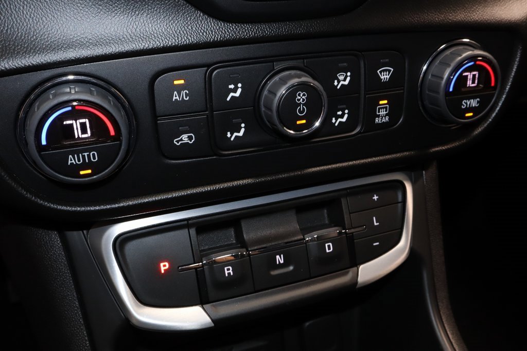 Used 2022 GMC Terrain SLT w/ LPO, Floor Liner Package image 31