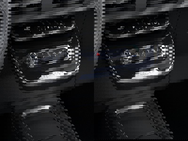 New 2025 Lincoln Corsair AWD w/ Equipment Group 101A image 15