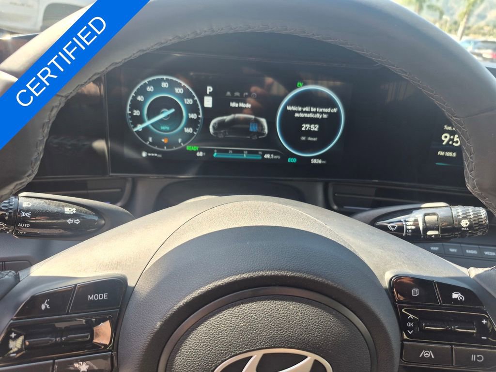 Used 2025 Hyundai Elantra SEL image 14