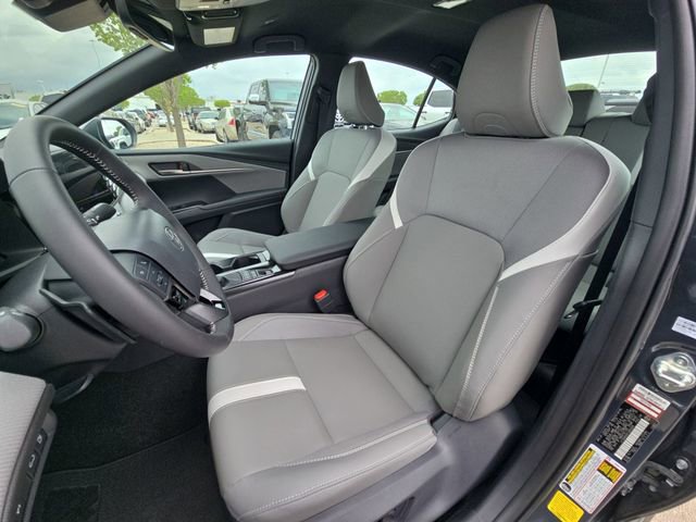 Used 2026 Toyota Camry SE w/ Convenience Package FWD image 14