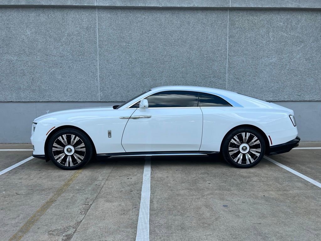 Used 2024 Rolls-Royce Spectre w/ Spectre Launch Package AWD/4WD image 3