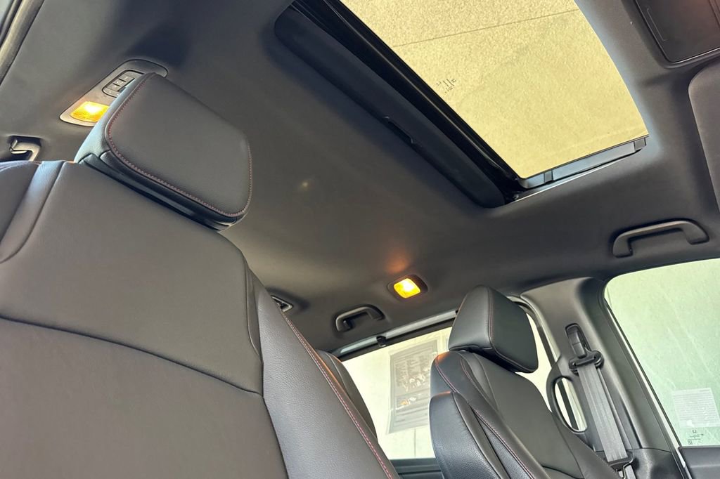 Certified 2024 Honda Odyssey Sport image 21