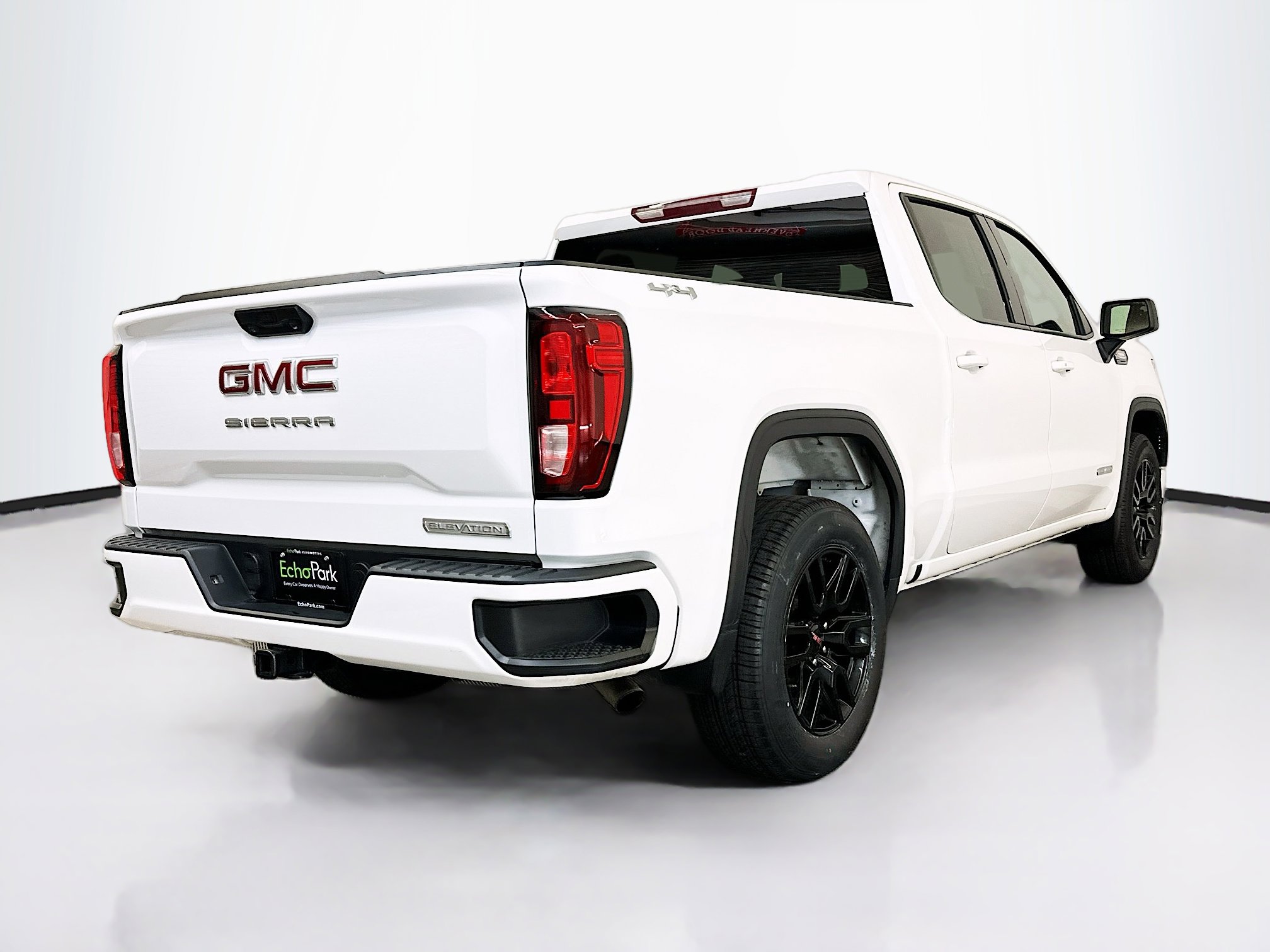 Used 2024 GMC Sierra 1500 Elevation image 9