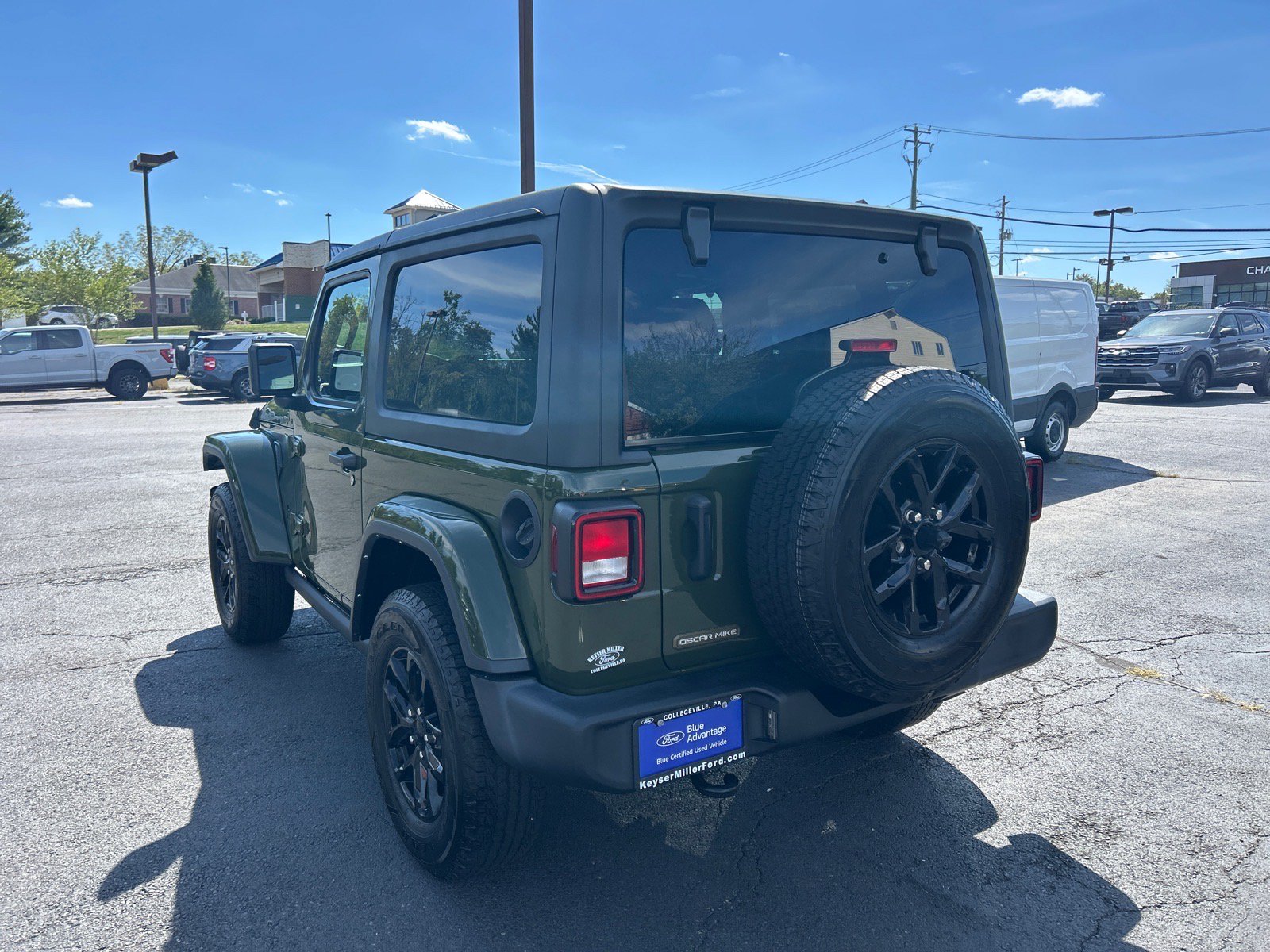 Used 2023 Jeep Wrangler Sport AWD/4WD image 7
