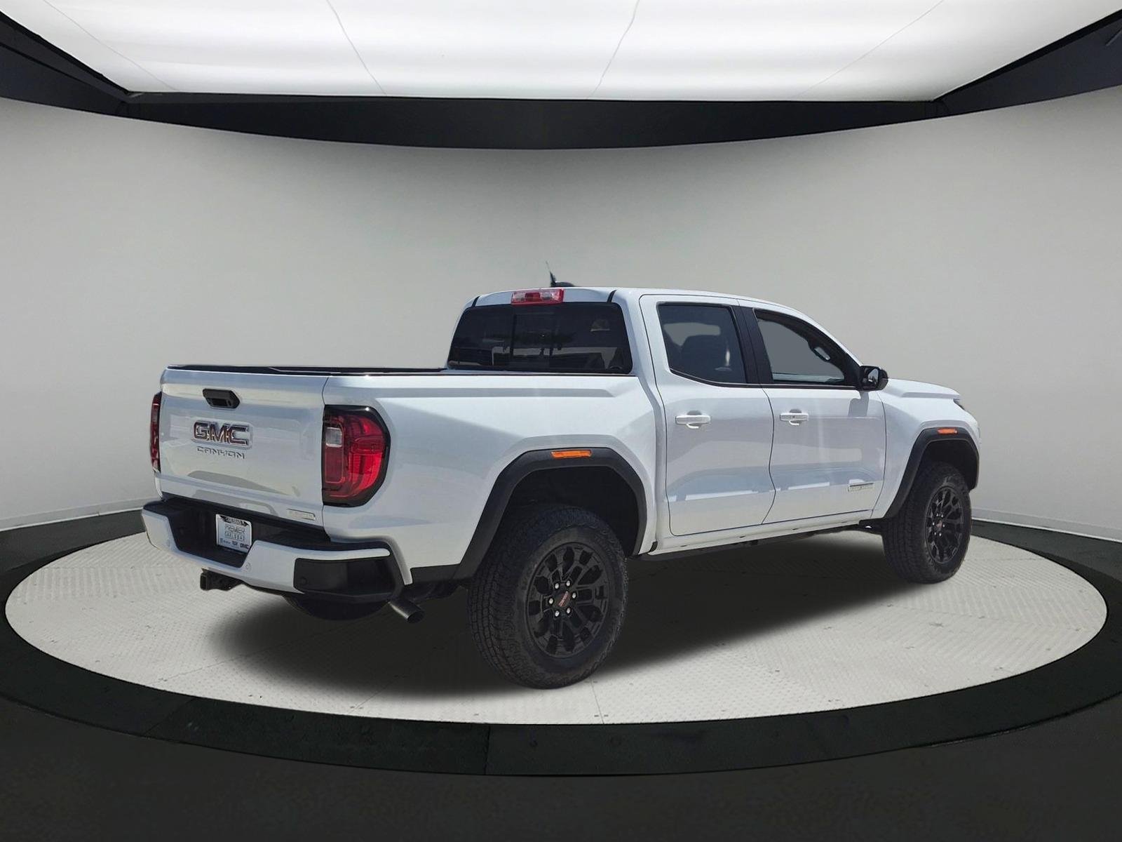 New 2026 GMC Canyon Elevation w/ Convenience Package RWD image 5