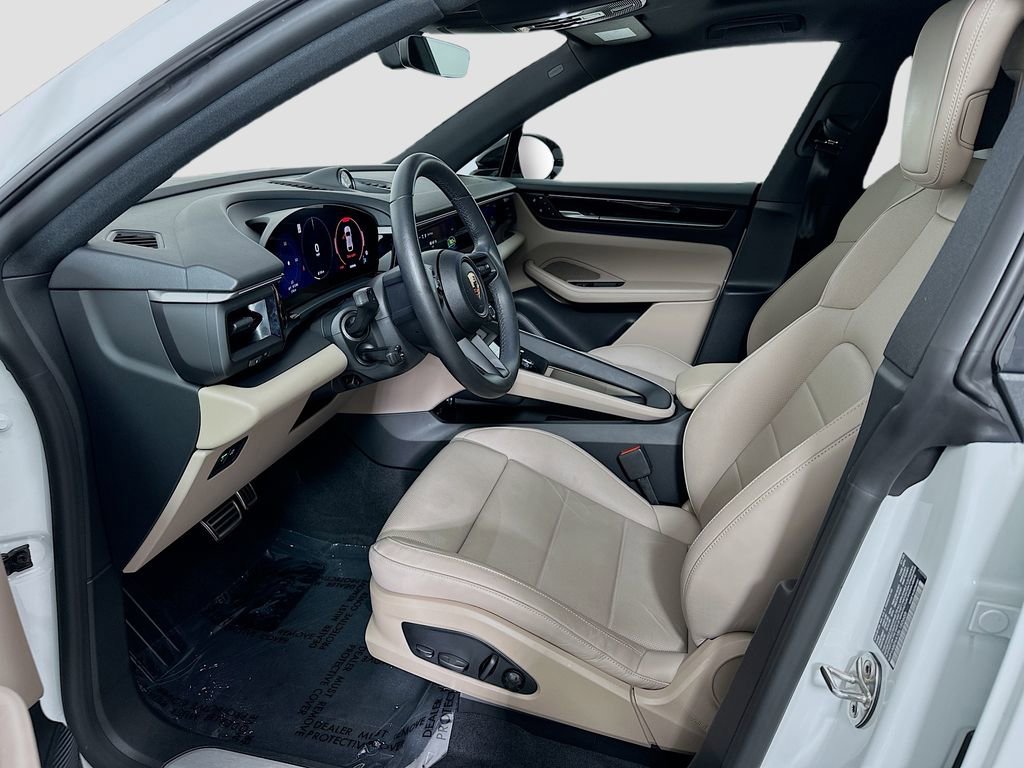 Used 2025 Porsche Macan 4S Electric image 25