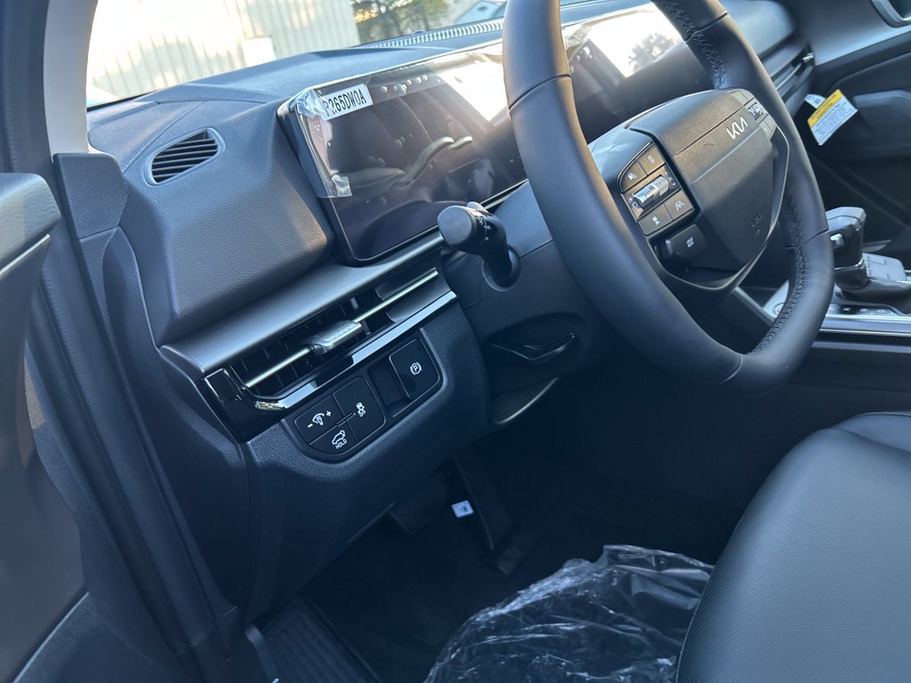New 2026 Kia Sportage EX w/ EX Panorama Roof Package FWD image 31