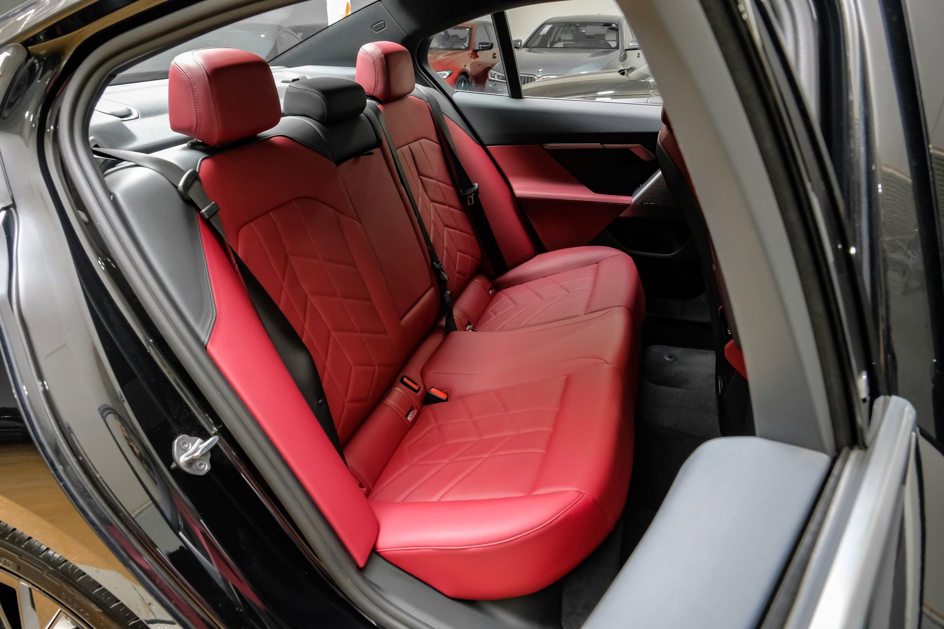 Used 2024 BMW 530i image 39