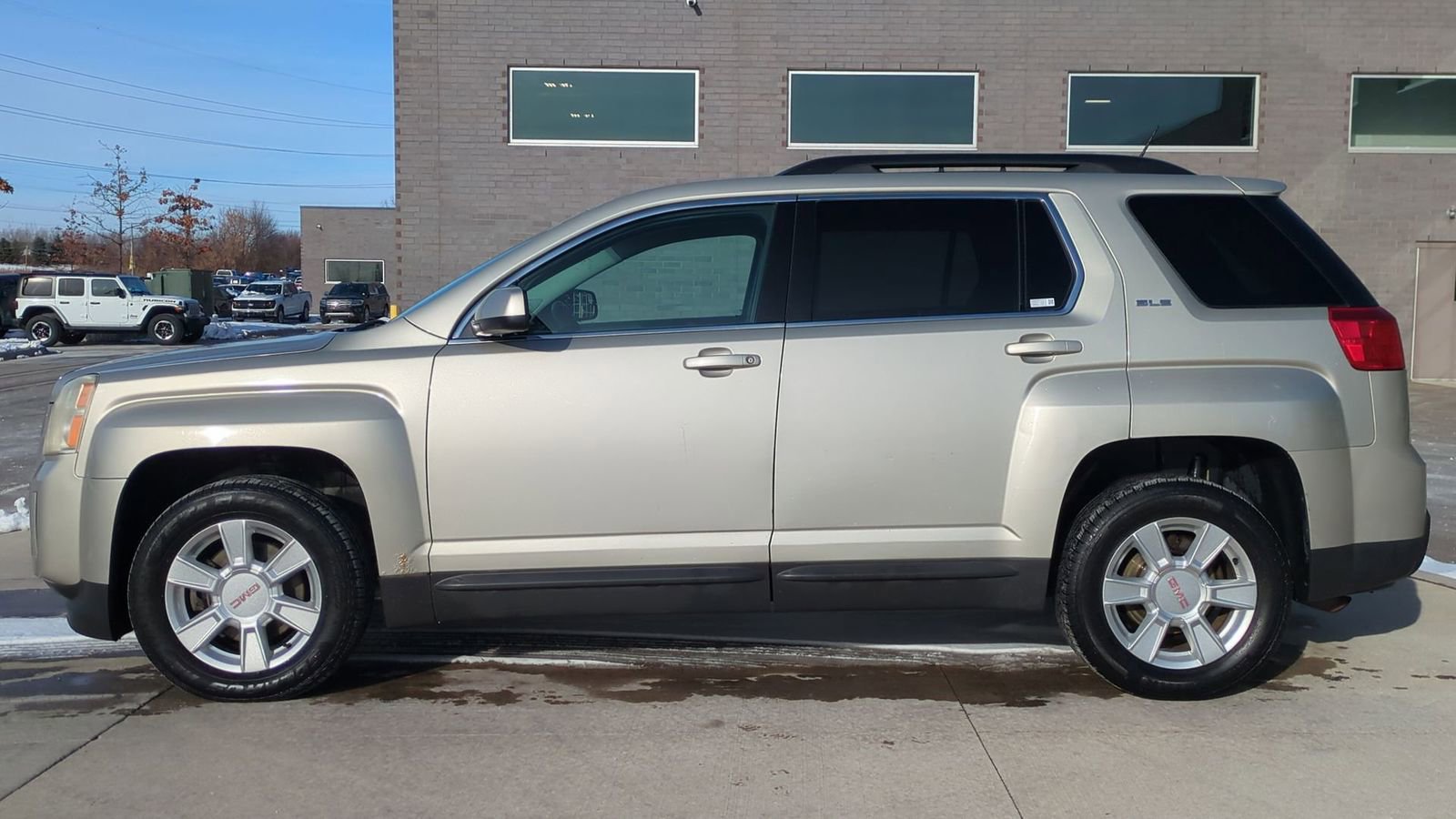 Used 2013 GMC Terrain SLE w/ Convenience Package image 2