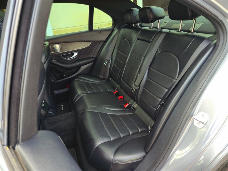 Used 2015 Mercedes-Benz C 400 4MATIC w/ Multimedia Package image 28