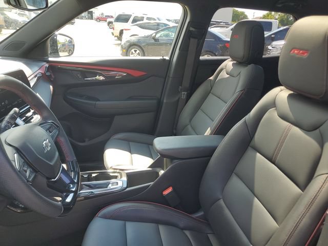 Used 2025 Chevrolet TrailBlazer RS w/ Convenience Package AWD/4WD image 18