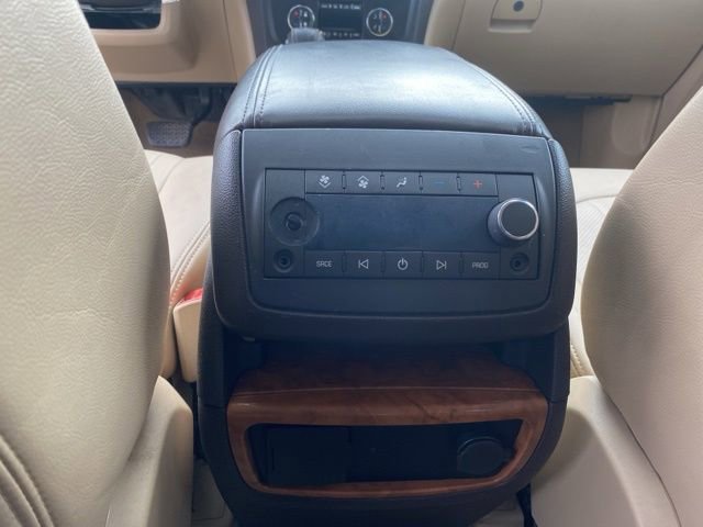 Used 2009 Buick Enclave CXL w/ Entertainment Package #3 FWD image 25