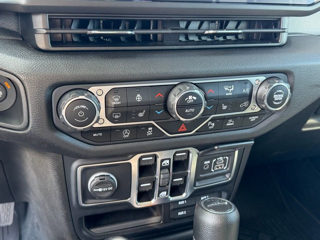 Used 2024 Jeep Gladiator Sport image 23