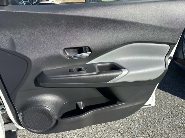 Used 2023 Nissan Kicks SR w/ SR Premium Package image 9