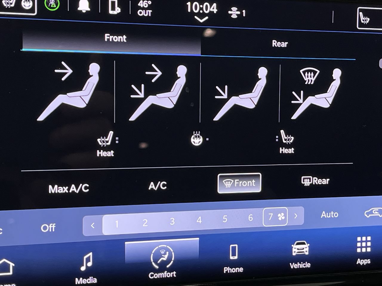 Used 2024 Chrysler Pacifica Touring-L FWD image 22