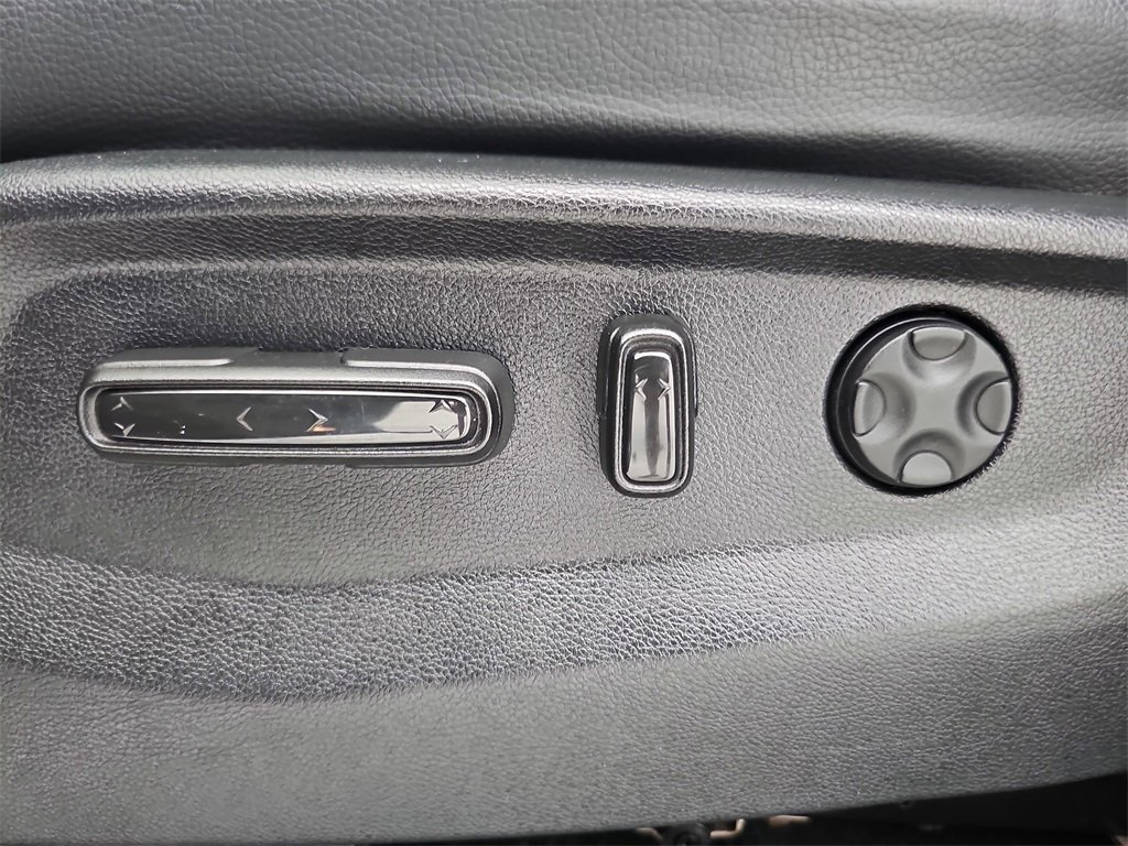 Certified 2023 Honda Odyssey Touring image 47