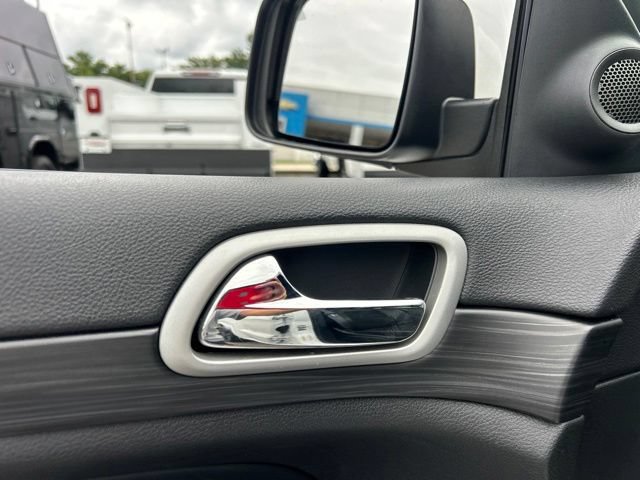 Used 2022 Jeep Grand Cherokee Laredo X RWD image 12