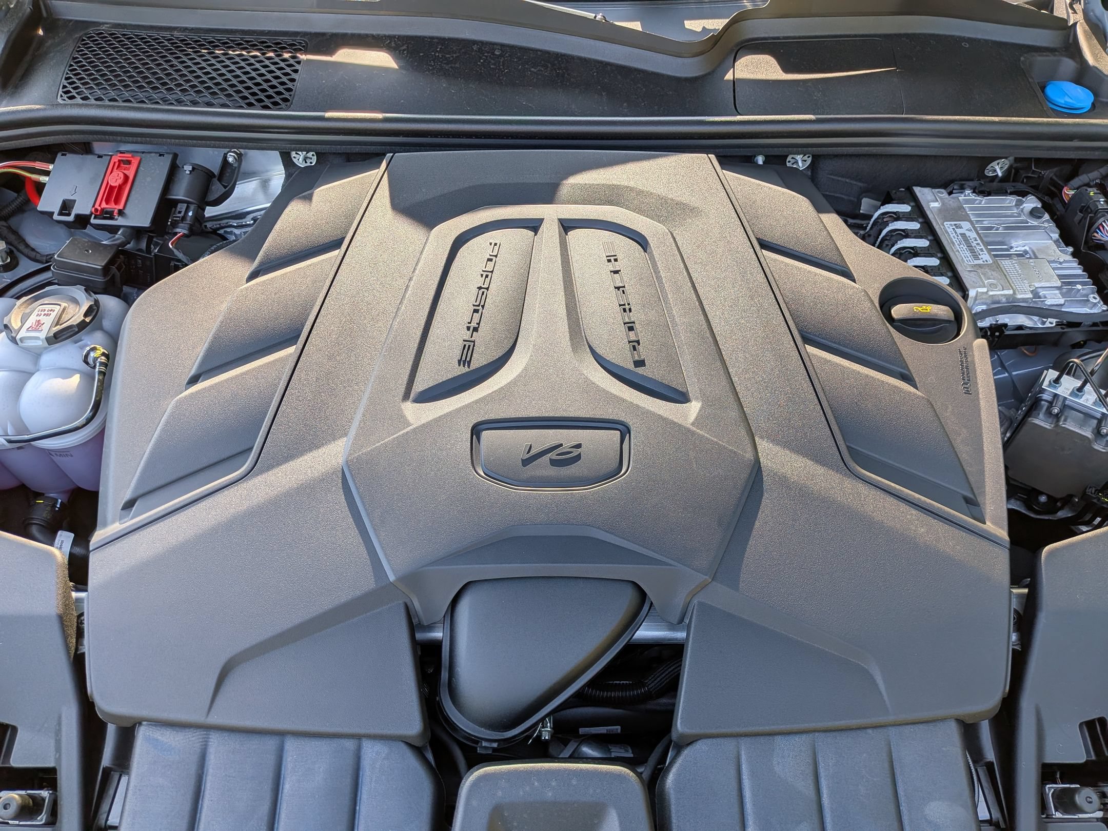 New 2026 Porsche Cayenne Coupe AWD/4WD image 37