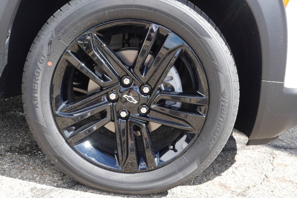 New 2026 Chevrolet TrailBlazer LT w/ Midnight Edition AWD/4WD image 8