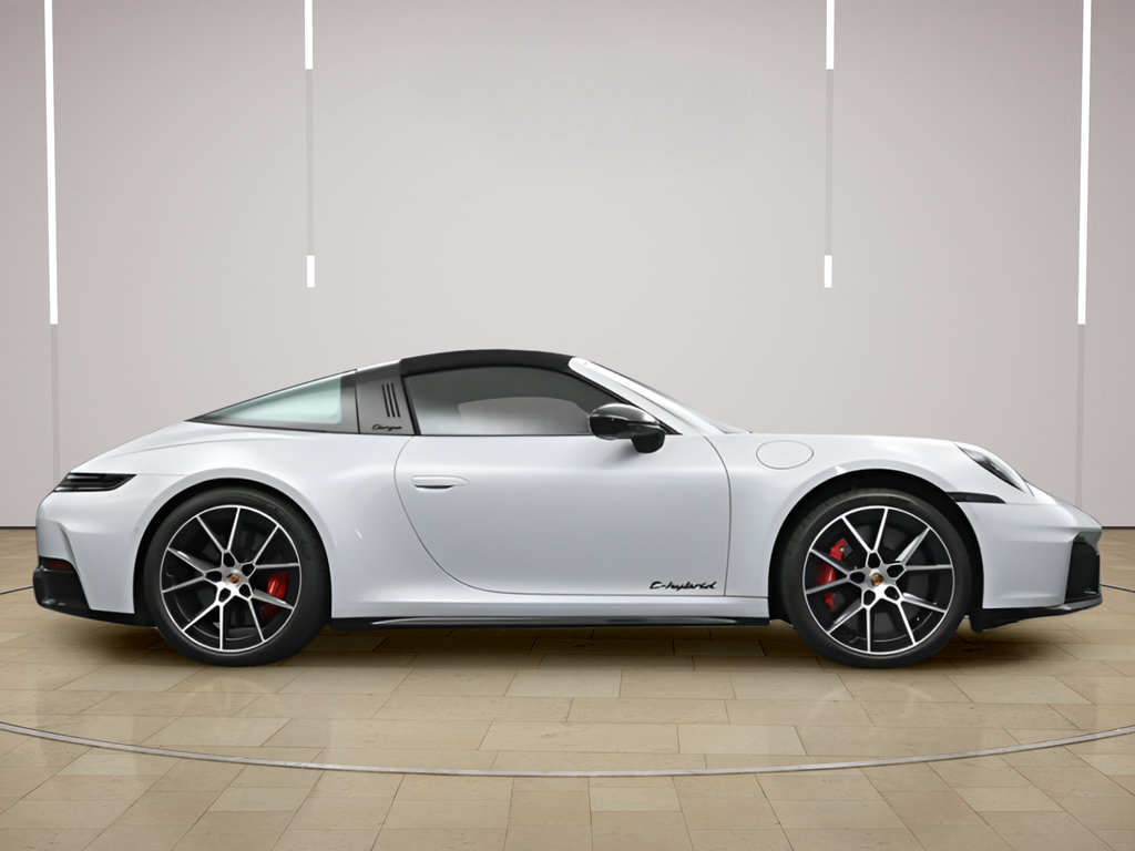Certified 2025 Porsche 911 Targa 4 GTS AWD/4WD image 35