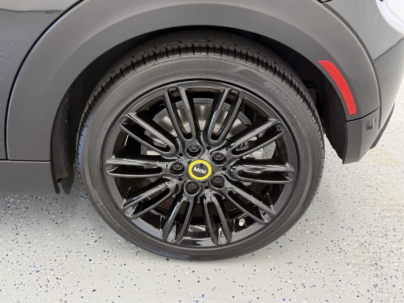 Used 2024 MINI Cooper SE FWD image 26