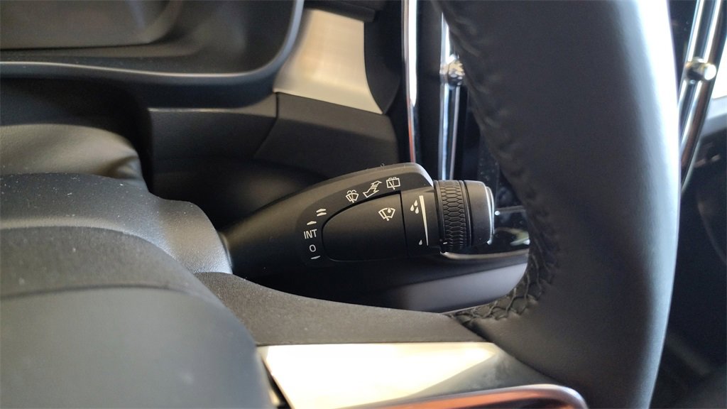 New 2026 Volvo XC40 B5 Ultra w/ Protection Package Premier image 13