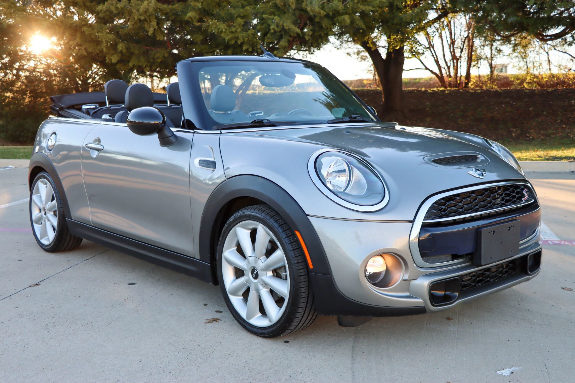 Used 2017 MINI Cooper S image 4