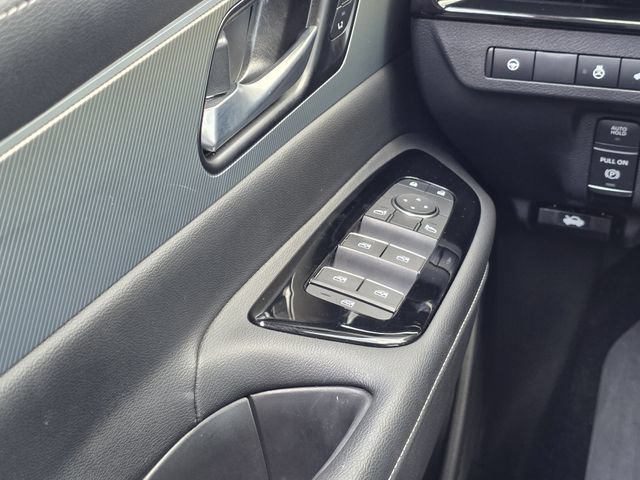 Used 2025 Nissan Murano SL AWD/4WD image 17