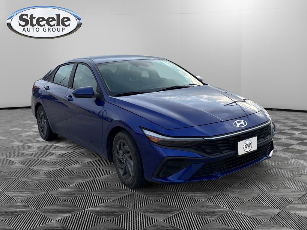 Used 2024 Hyundai Elantra SEL image 7