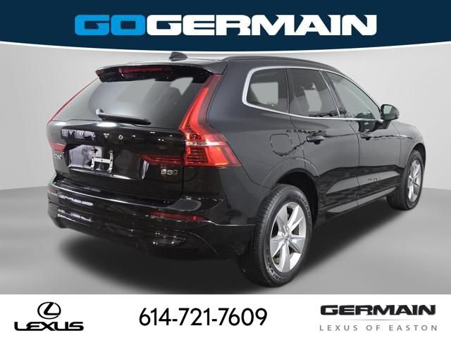 Used 2022 Volvo XC60 B5 Momentum AWD/4WD image 8